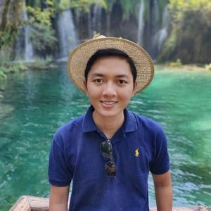 Meet your Posher, Hoang